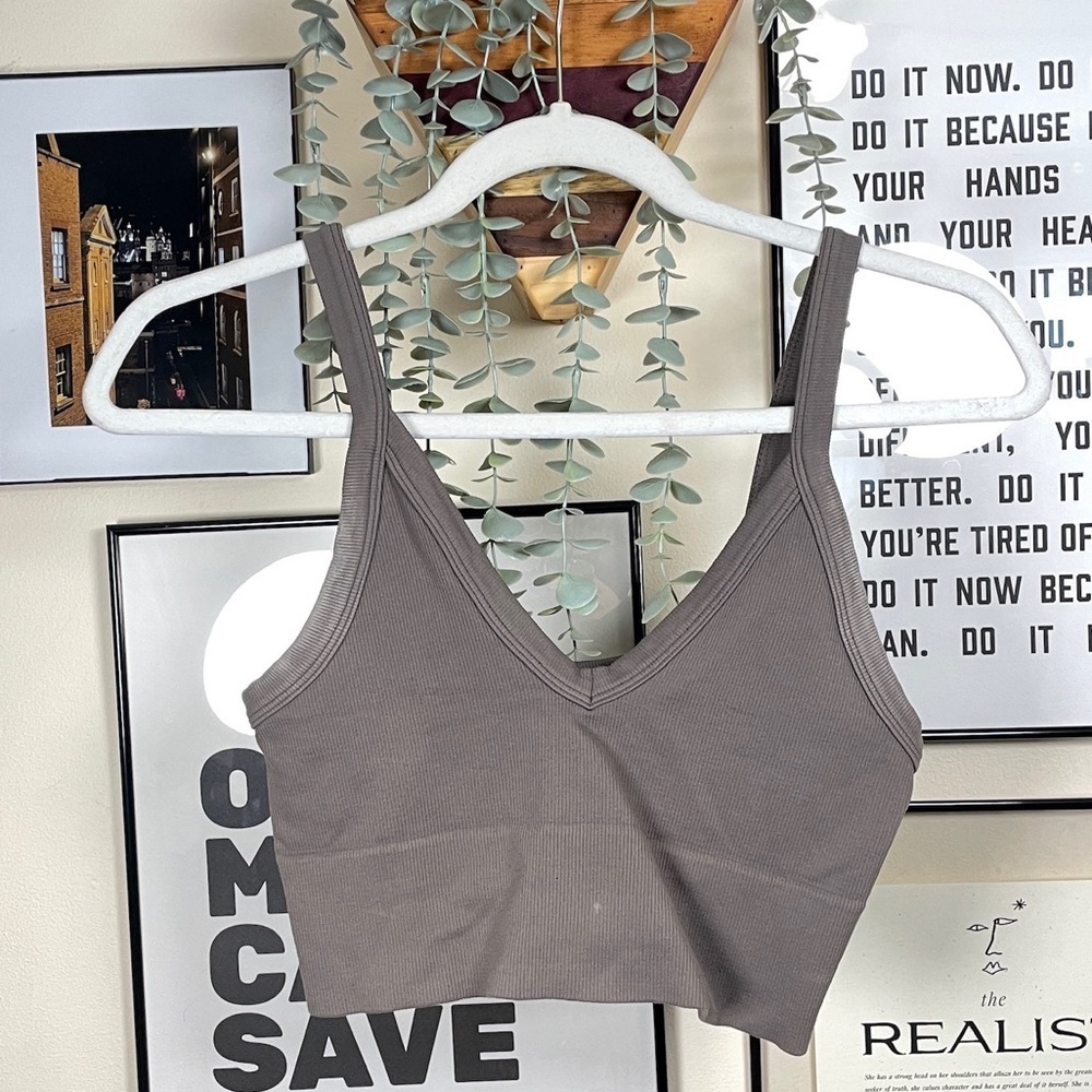 Nikki Bikki Athleisure Grey V Neck Tank Size XS-Medium